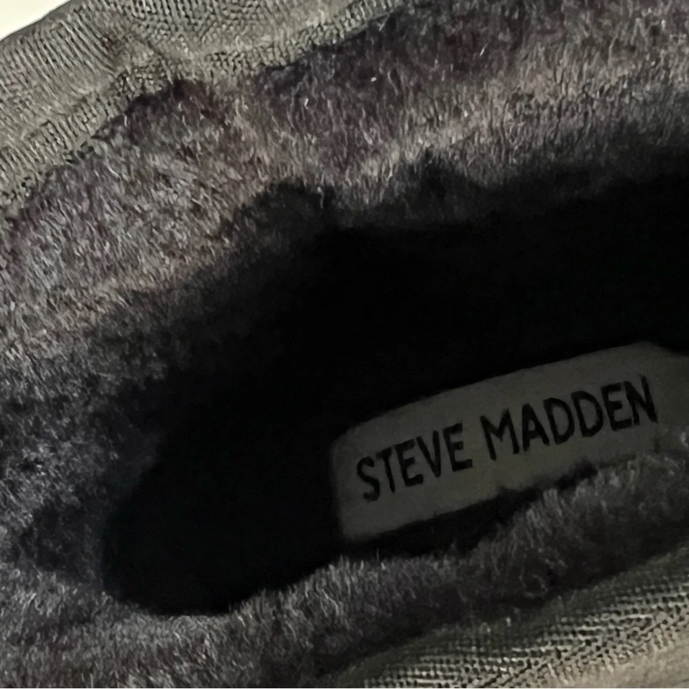 New Steve Madden Black Ankle Platform Boots - Size 7M